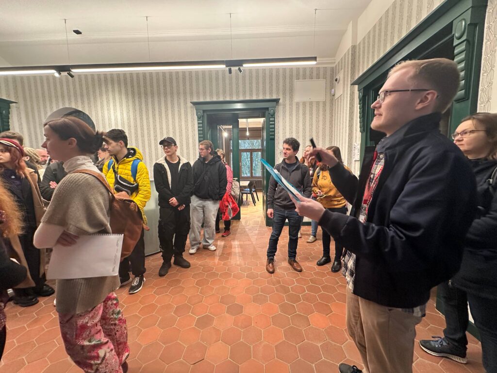 Čeští studenti tráví čas společně | EdVista