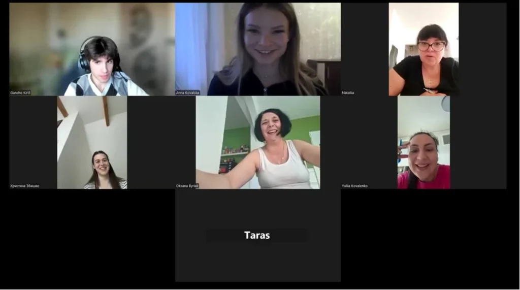 Студенти на онлайн-занятті з чеської мови