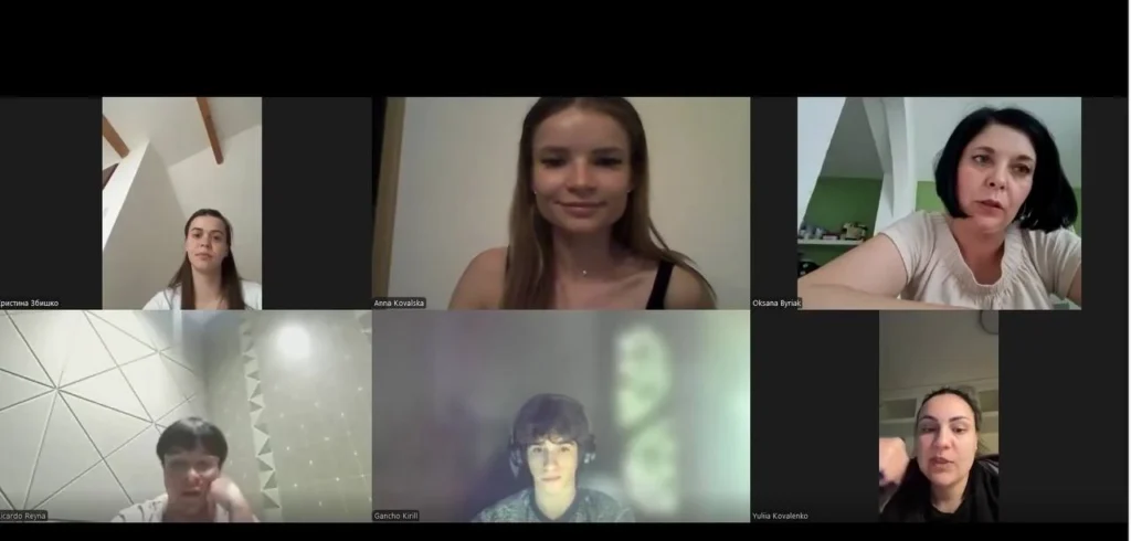 Групове онлайн-заняття з чеської мови