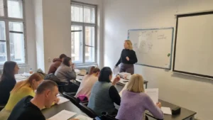 Студенти вивчають чеську мову для вступу до університету