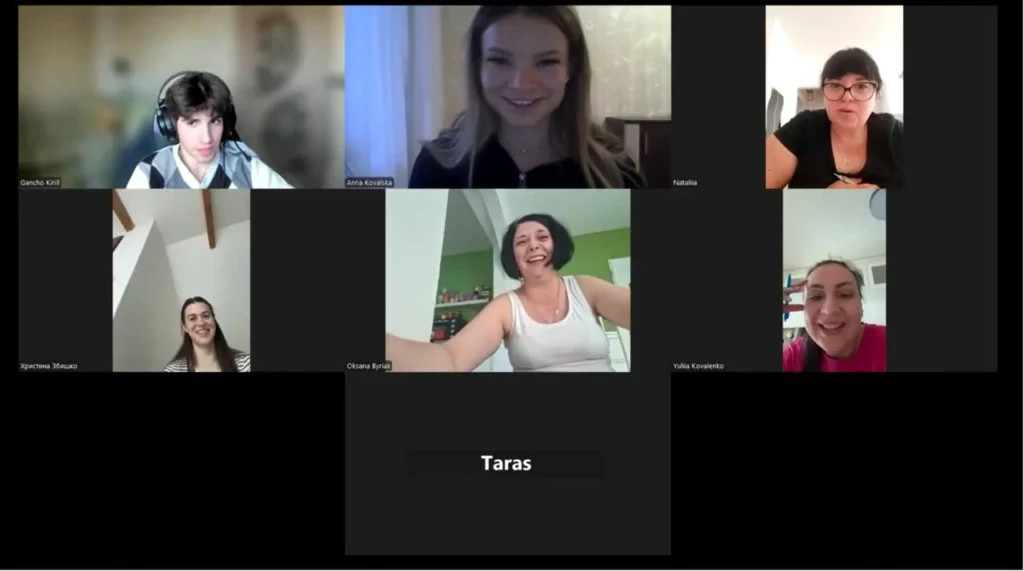 Групове онлайн заняття з чеської мови у відеоформаті